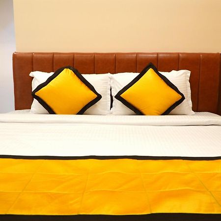 Uj Pallazzio - Business Class Luxury Hotel Tiruvannāmalai Dış mekan fotoğraf