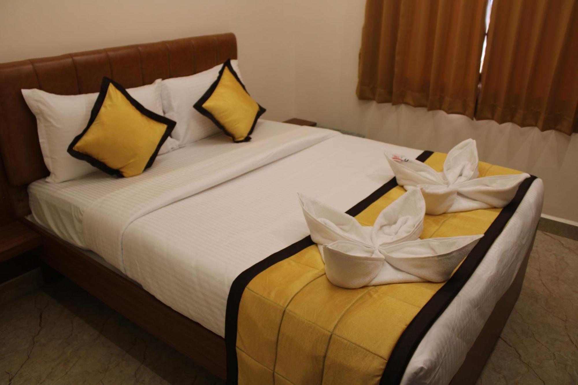 Uj Pallazzio - Business Class Luxury Hotel Tiruvannāmalai Dış mekan fotoğraf