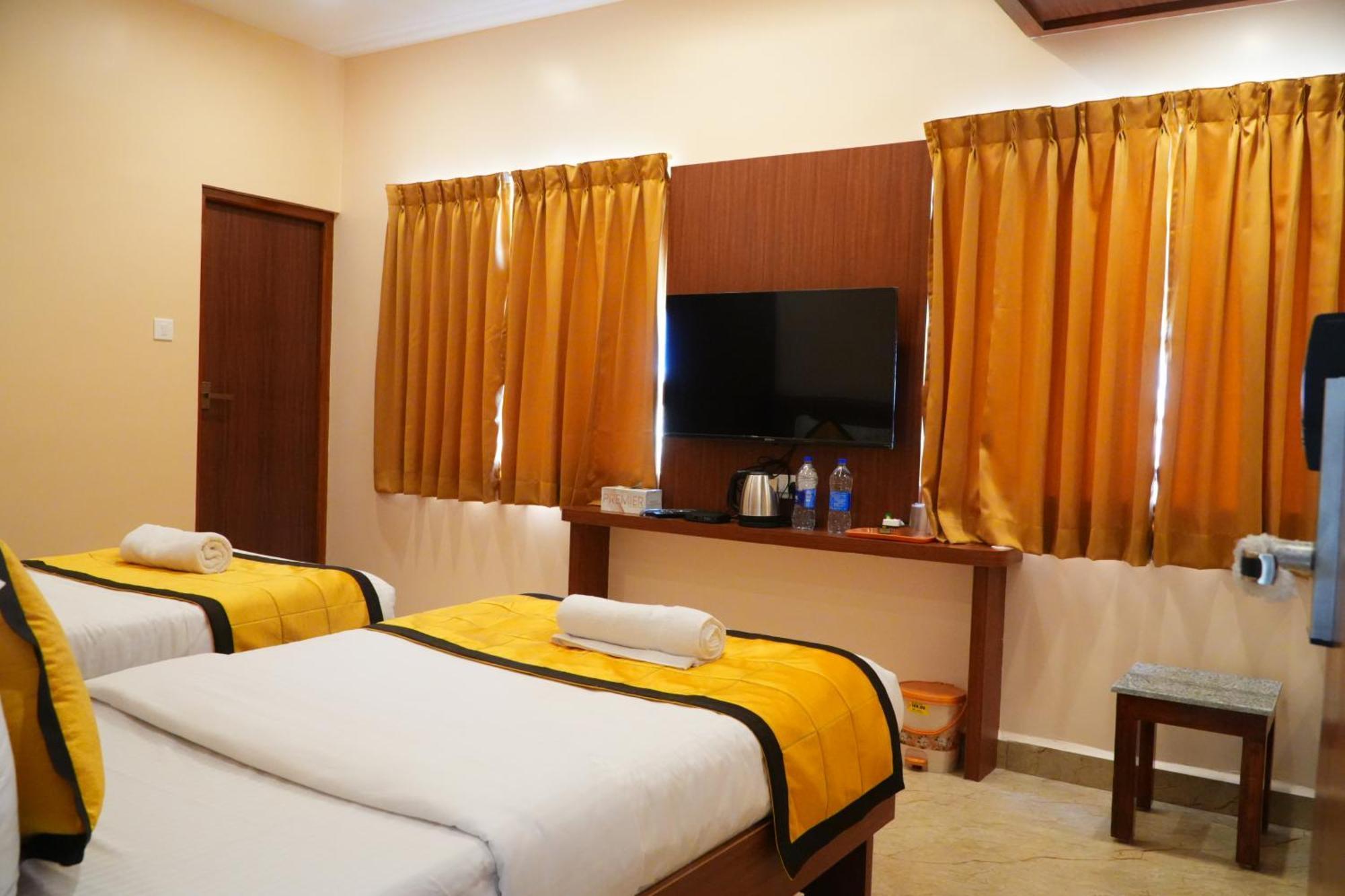 Uj Pallazzio - Business Class Luxury Hotel Tiruvannāmalai Dış mekan fotoğraf