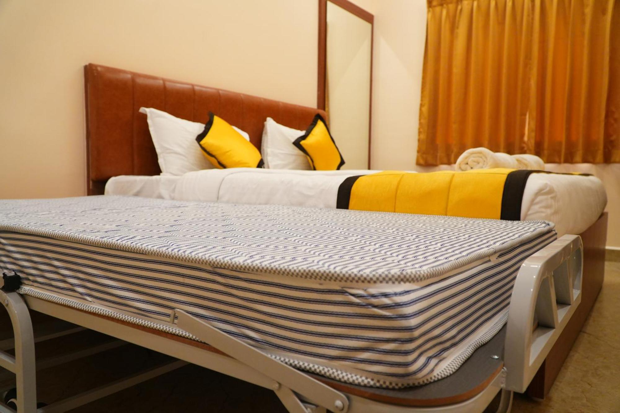 Uj Pallazzio - Business Class Luxury Hotel Tiruvannāmalai Dış mekan fotoğraf