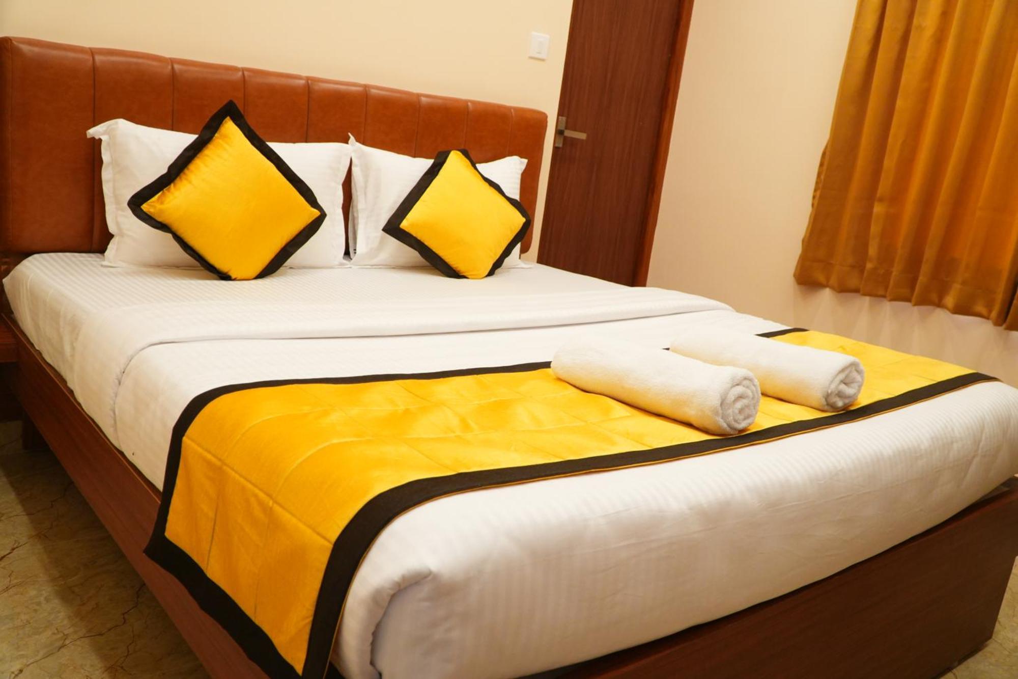 Uj Pallazzio - Business Class Luxury Hotel Tiruvannāmalai Dış mekan fotoğraf