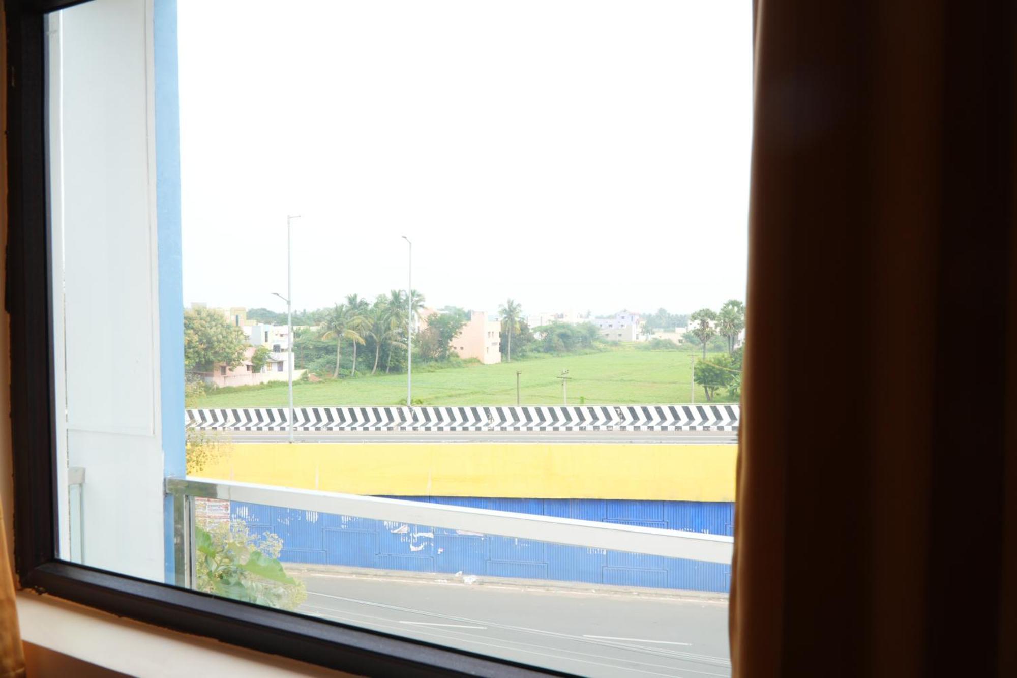 Uj Pallazzio - Business Class Luxury Hotel Tiruvannāmalai Dış mekan fotoğraf
